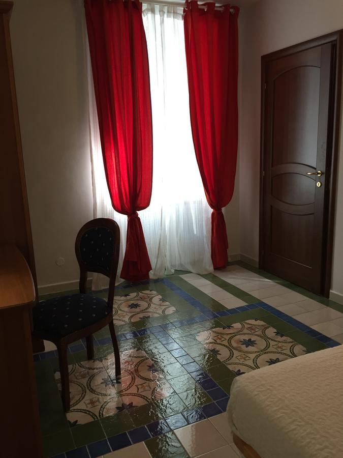 Via Roma 205 Panzió Rionero in Vulture Kültér fotó